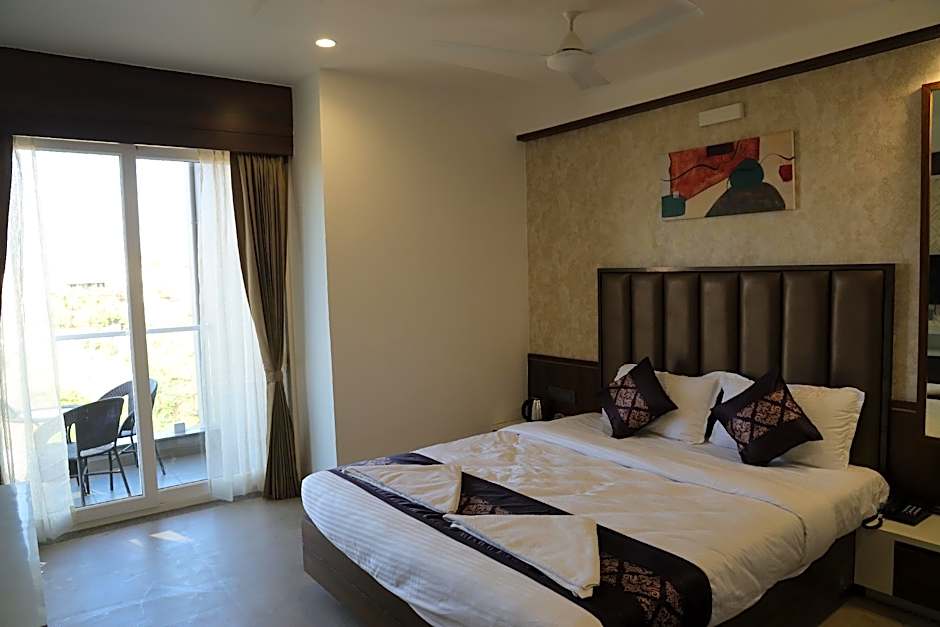 Blisss Hotel, Kolhapur 