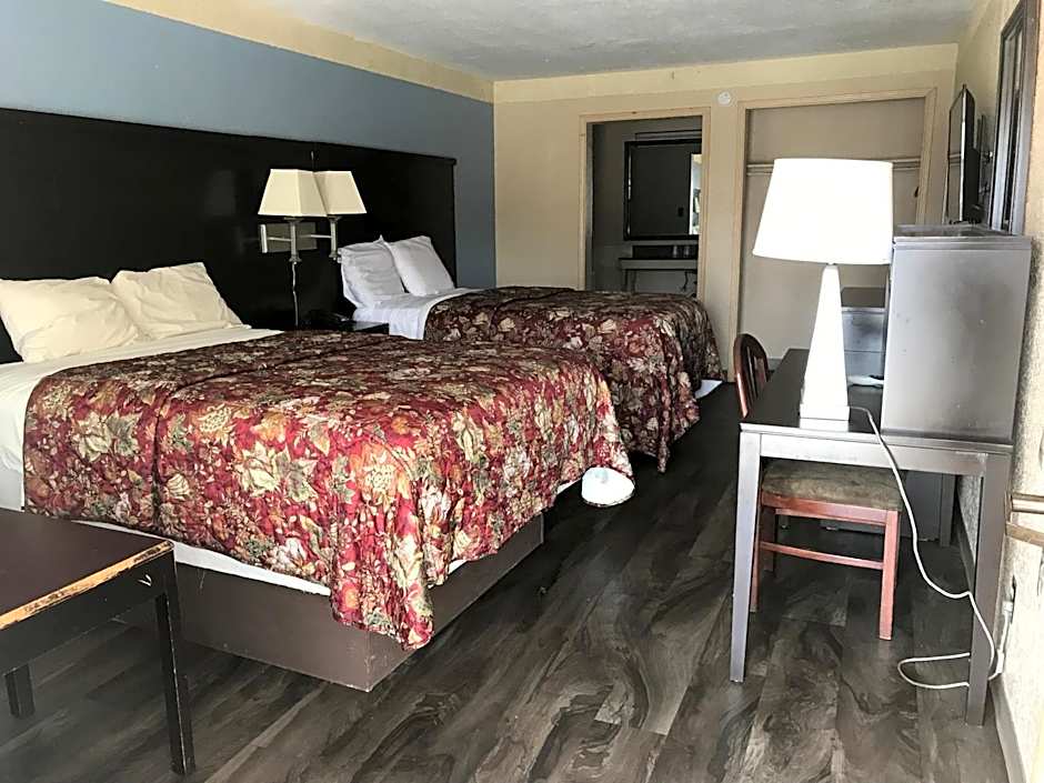 Photo 1 of 3 of 2 Double Beds, Nonsmoking