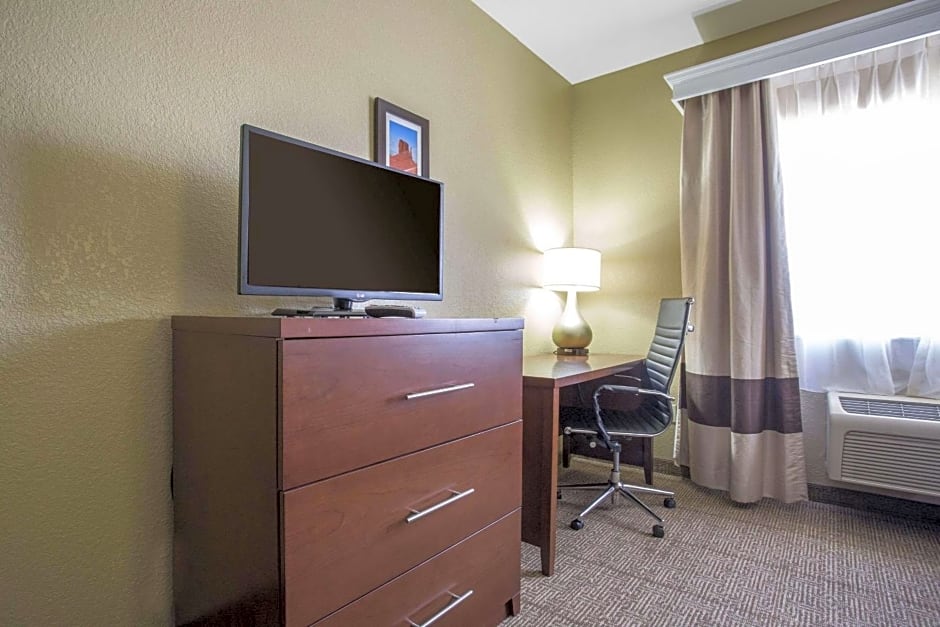 Comfort Inn & Suites Deming