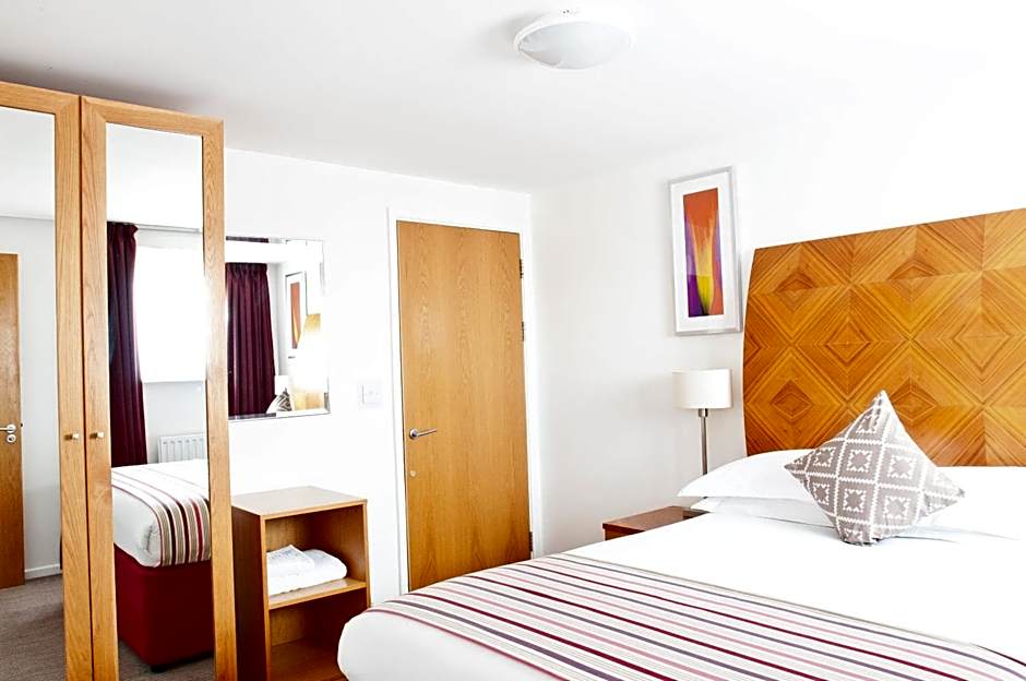 PREMIER SUITES Newcastle