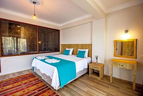 Triple Room with Sea View