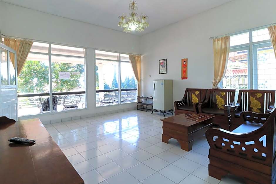 Photo 1 of 18 of Villa
