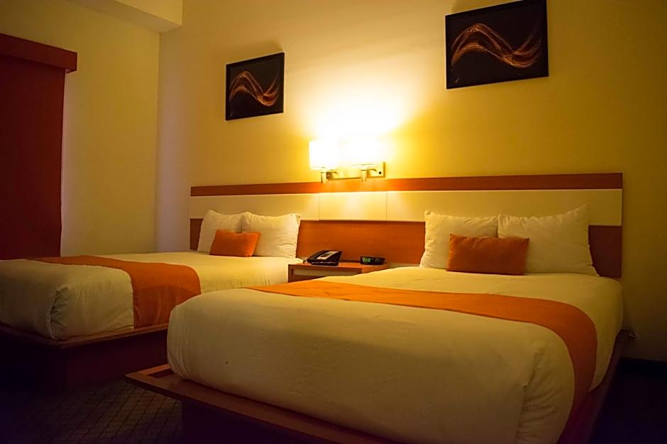 Los Herederos Hotel y Resto