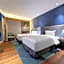 Holiday Inn Express Yichang Riverside By IHG