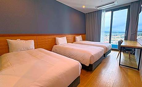 Deluxe Double Room (City View) with Free Pass for 2