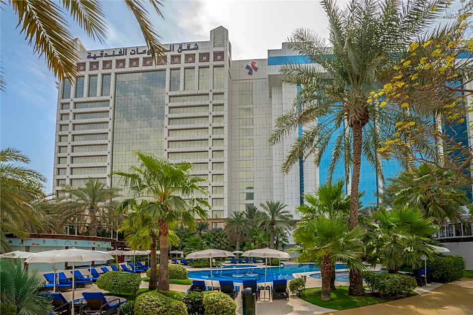 The Diplomat Radisson Blu Hotel Residence & Spa