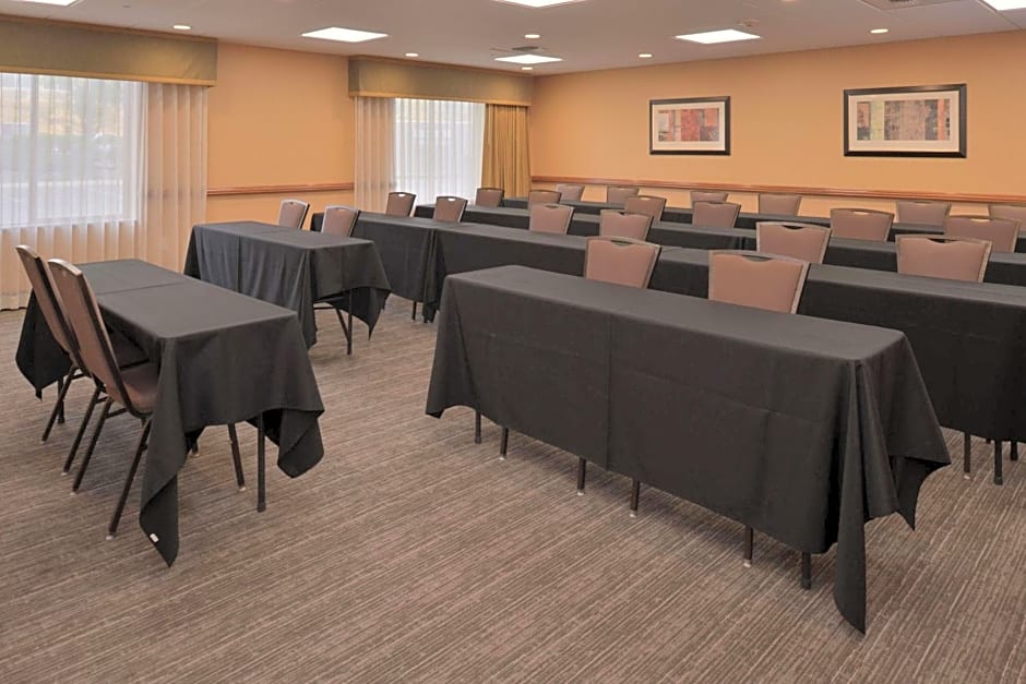 Hampton Inn By Hilton And Suites Bakersfield North-Airport