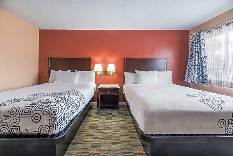 Rodeway Inn Modesto near Downtown