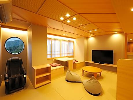 Suite with Open-Air Bath