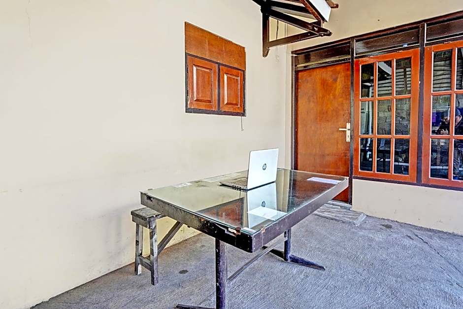 OYO 92816 Ana Homestay