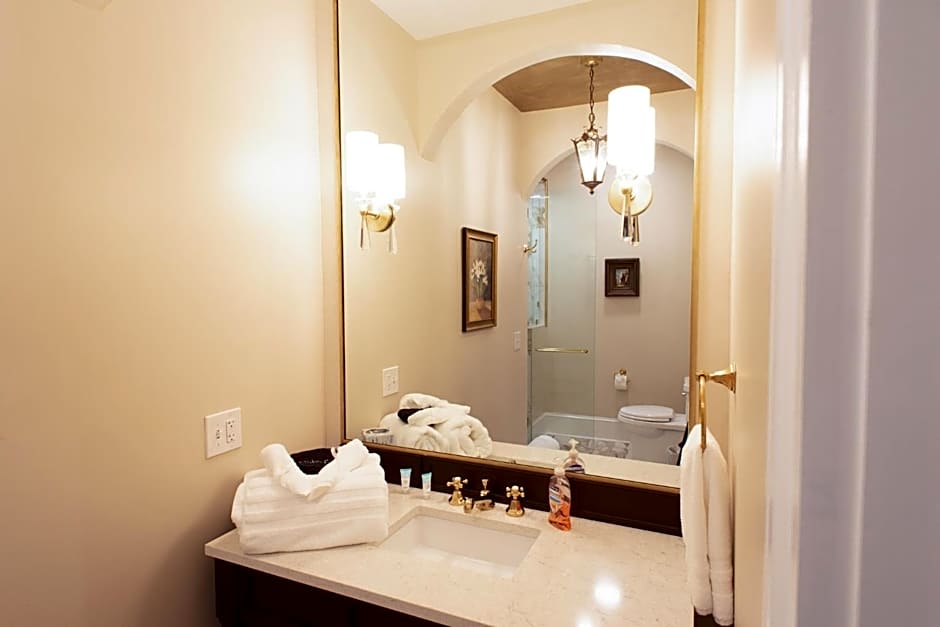 Washington Street Quarters