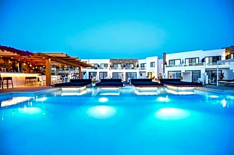 Bianco a Nero Mykonos