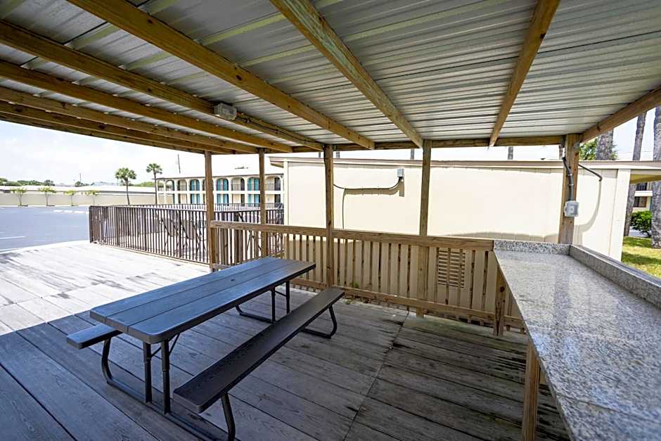 Ocean Breeze Inn