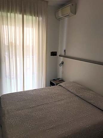 Quadruple Room with Sea View