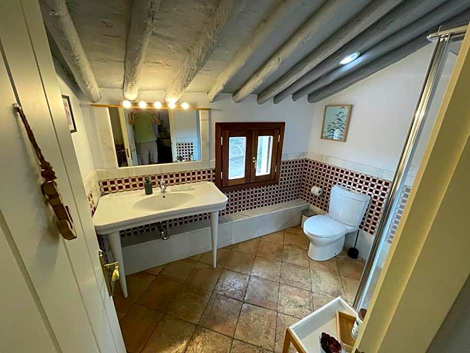 Salvatierra Guest House