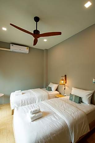 VANA KIRI LAND: Superior Twin