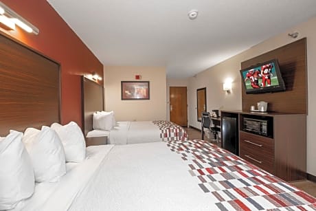 Deluxe Queen Room with Two Double Beds Non-Smoking