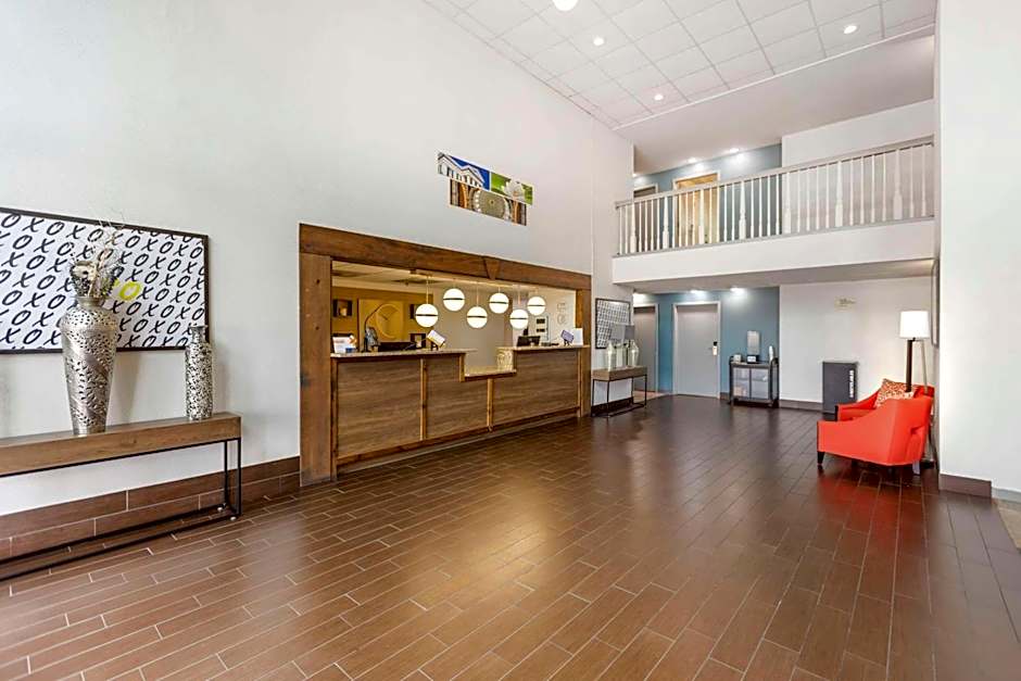 Comfort Inn Meridian - Bonita Lakes