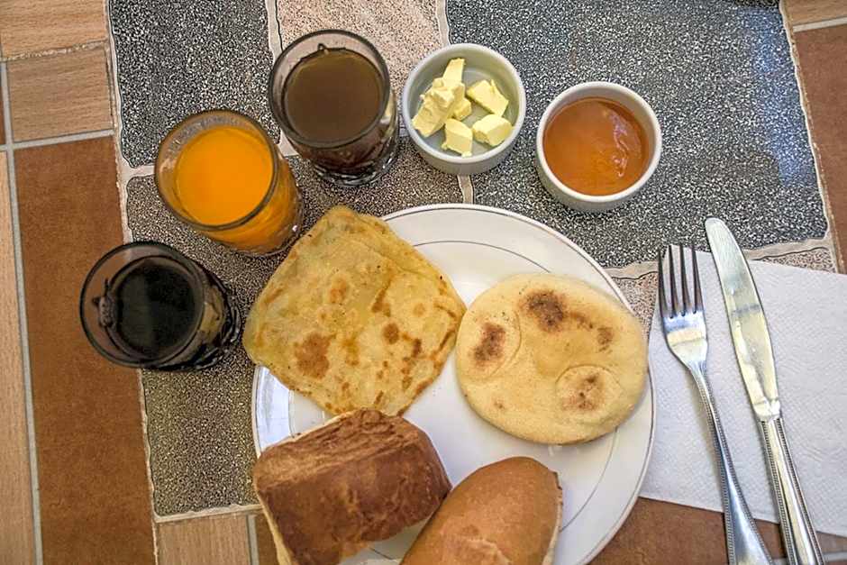 Kasbah Red Castel Hostel