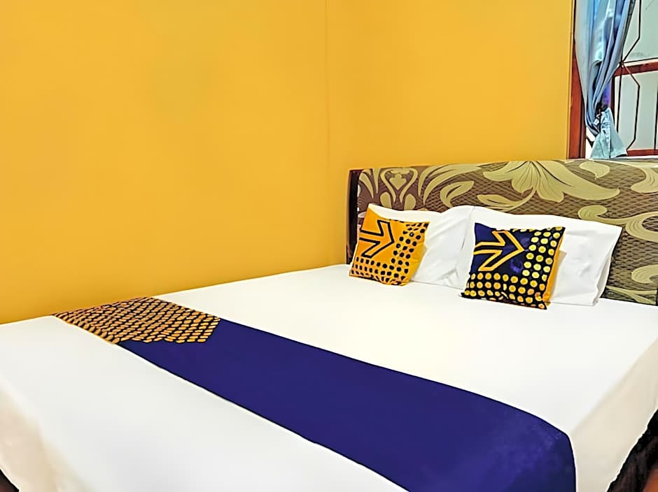 SPOT ON 92450 Homestay Simpang Panji Suroso Syariah