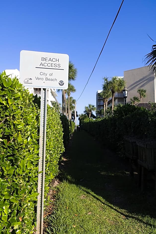The Caribbean Court Boutique Hotel