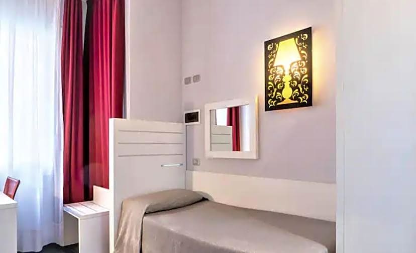 Hotel Aaron