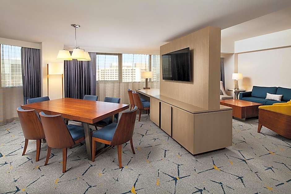 Sheraton Gateway Los Angeles Hotel