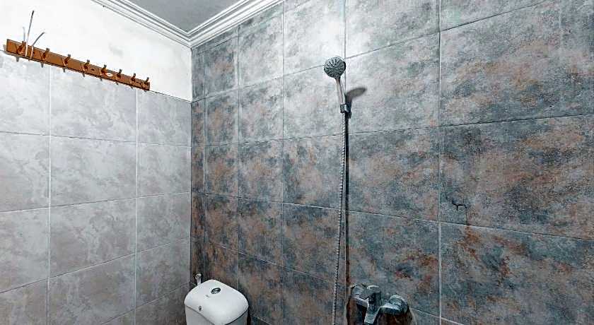 RedDoorz Syariah @ Cibadak Sukabumi