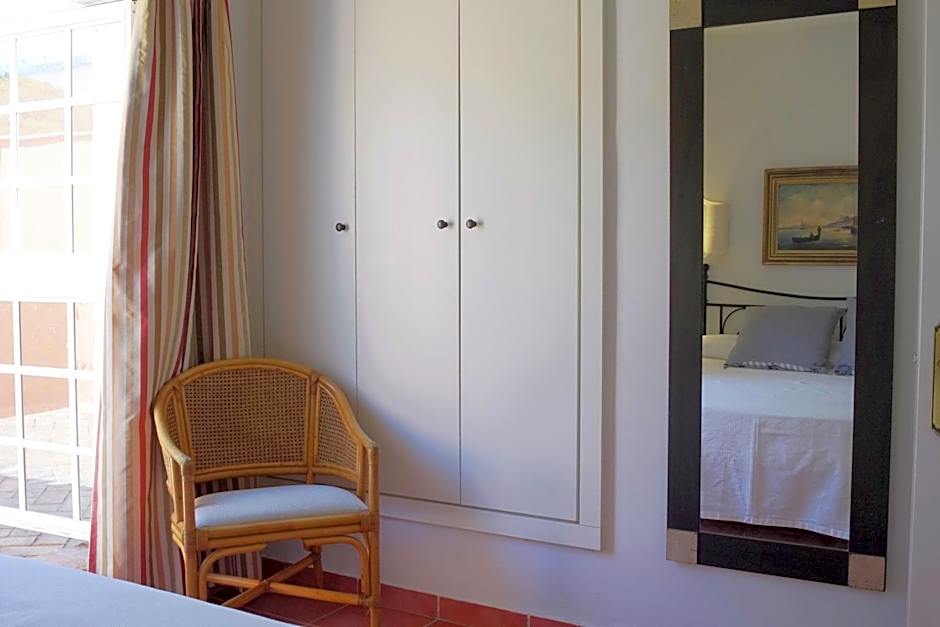 Hotel Madreselva - Grupo Califa