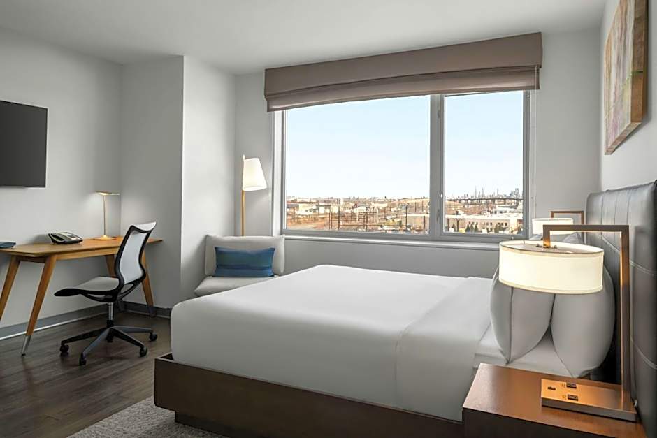 Photo 1 of 5 of 1 King Bed Guestroom