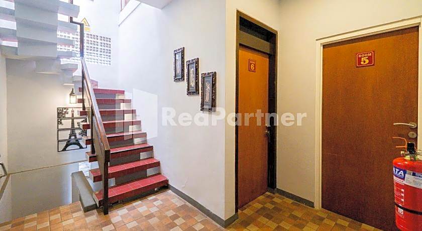 Swun Stay Inn @ Sawahan Mitra RedDoorz