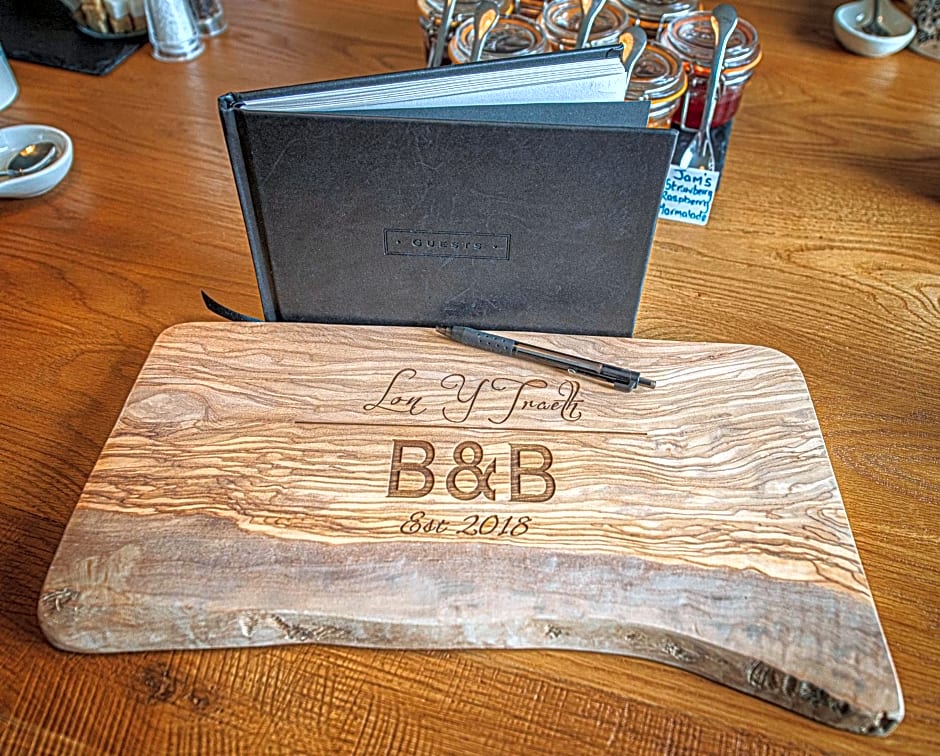 Lon y Traeth Bed & Breakfast