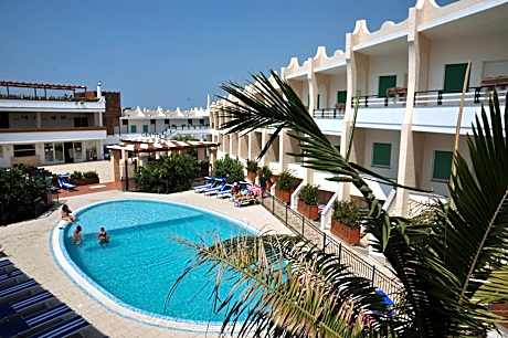 Cala Saracena Resort