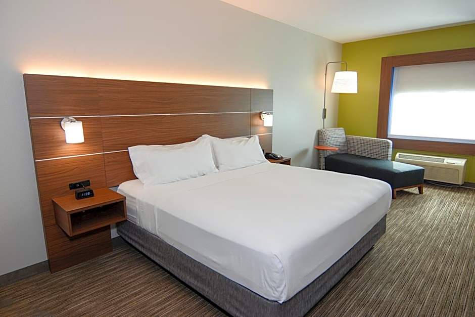 Holiday Inn Express Hotel & Suites New Boston By IHG