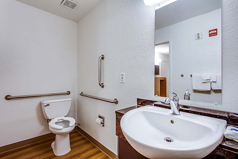 Motel 6-Fairfield, CA - North