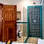 Casa Zarah - Hacienda Family Home - Pool and 2-Block to Beach