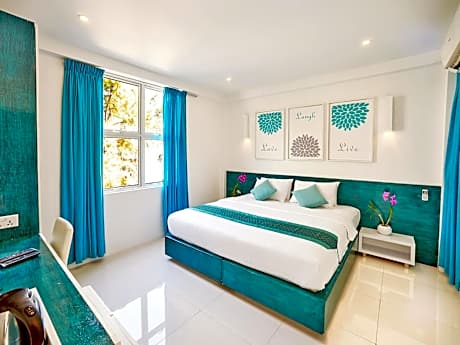 Deluxe Ocean View Room