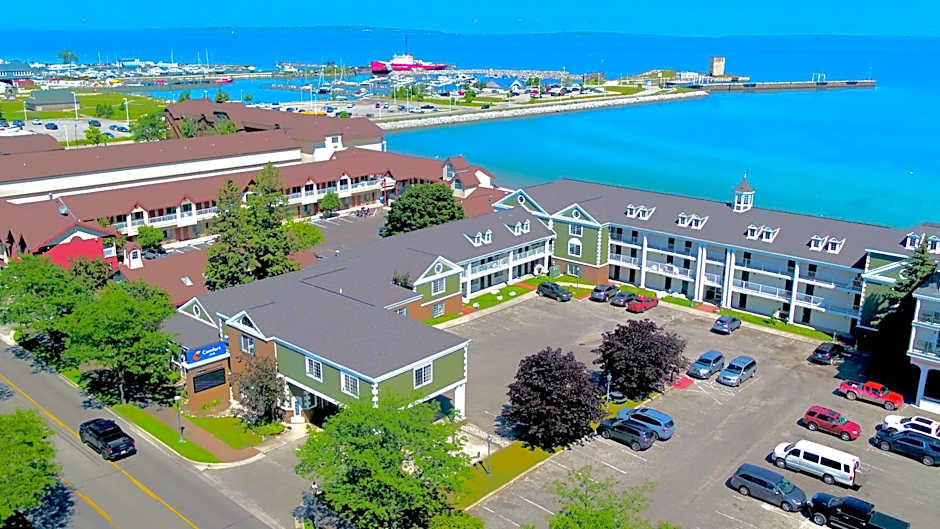 Comfort Inn Lakeside - Mackinaw City