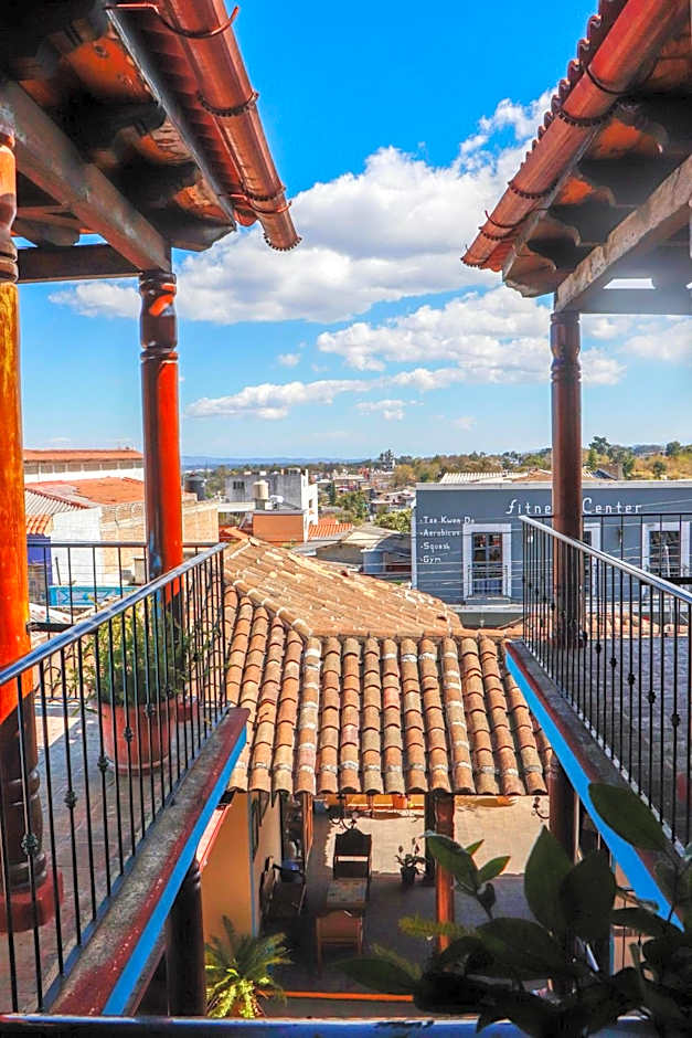 MESON DE LOS ANGELES