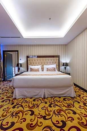 Presidential King Suite