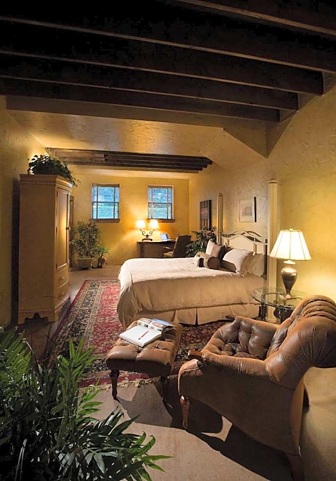 The Inn At Leola Village