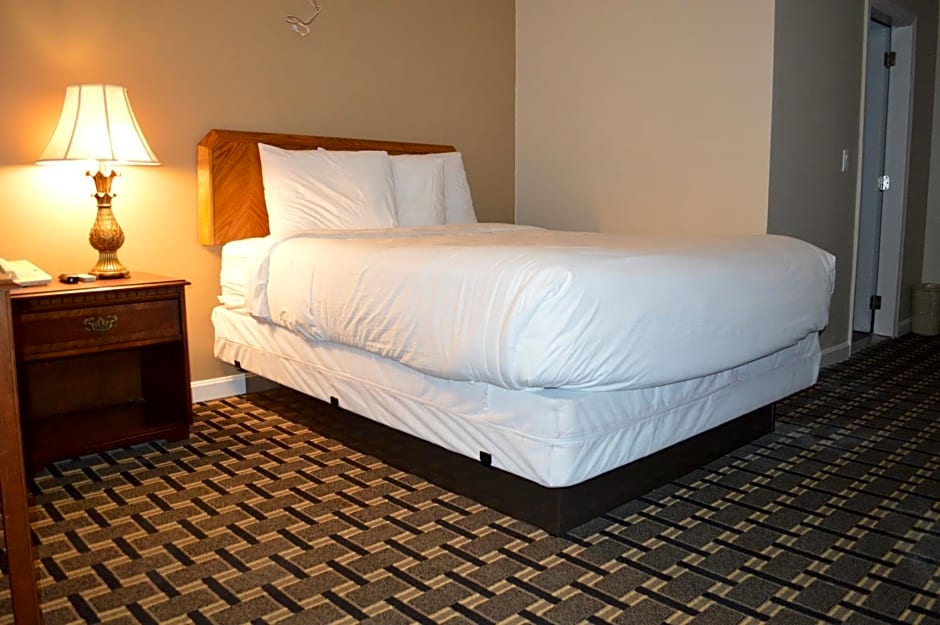 Nashoba Valley Inn & Suites