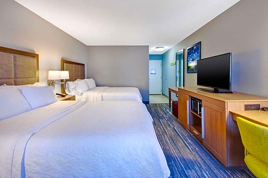 Hampton Inn By Hilton Cincinnati Airport-North