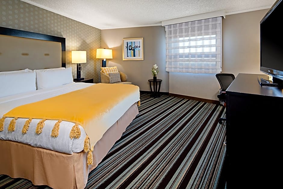 Holiday Inn Long Beach - Airport By IHG
