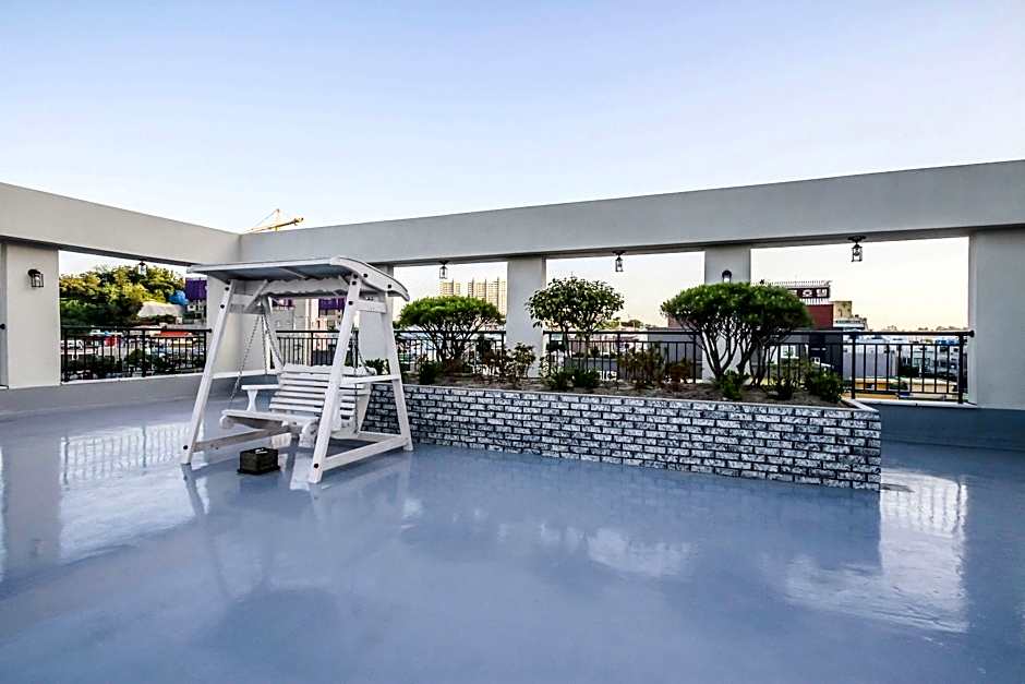 Ggulzam Hotel