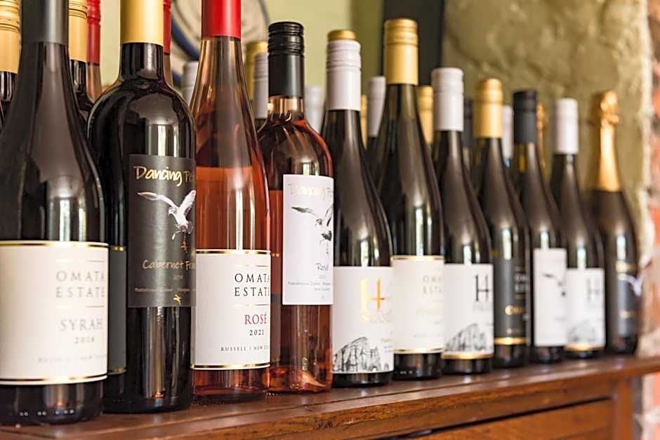 Arcadia Lodge Russell