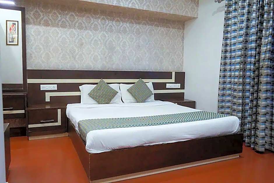 Girassol Service Villa