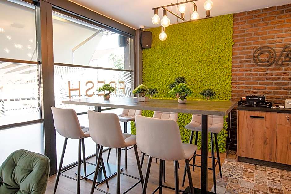 OASIS Apartments