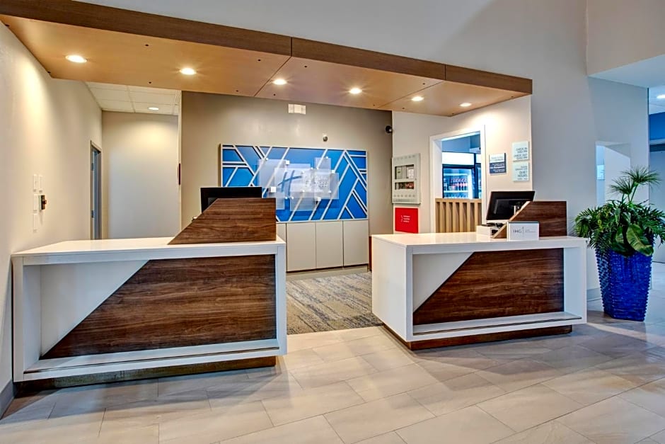 Holiday Inn Express Hotel & Suites Dover By IHG
