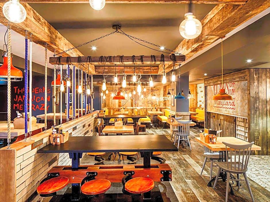 Manchester Portland By Sunday